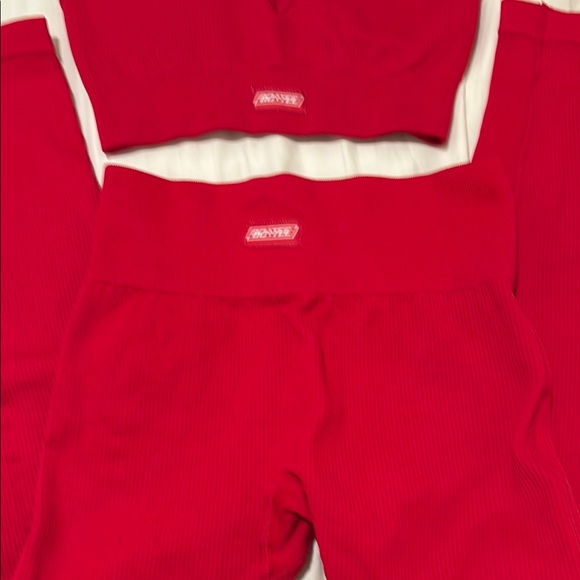 Bo + Tee Red Ribbed Sports Bra and Leggings Set - Picture 5 of 9